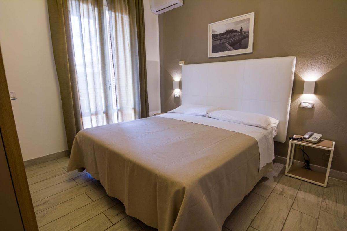 Hotel Mirella Castiglione della Pescaia Room photo