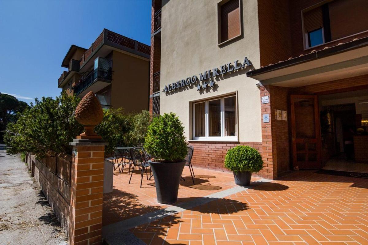 Hotel Mirella Castiglione della Pescaia Exterior photo